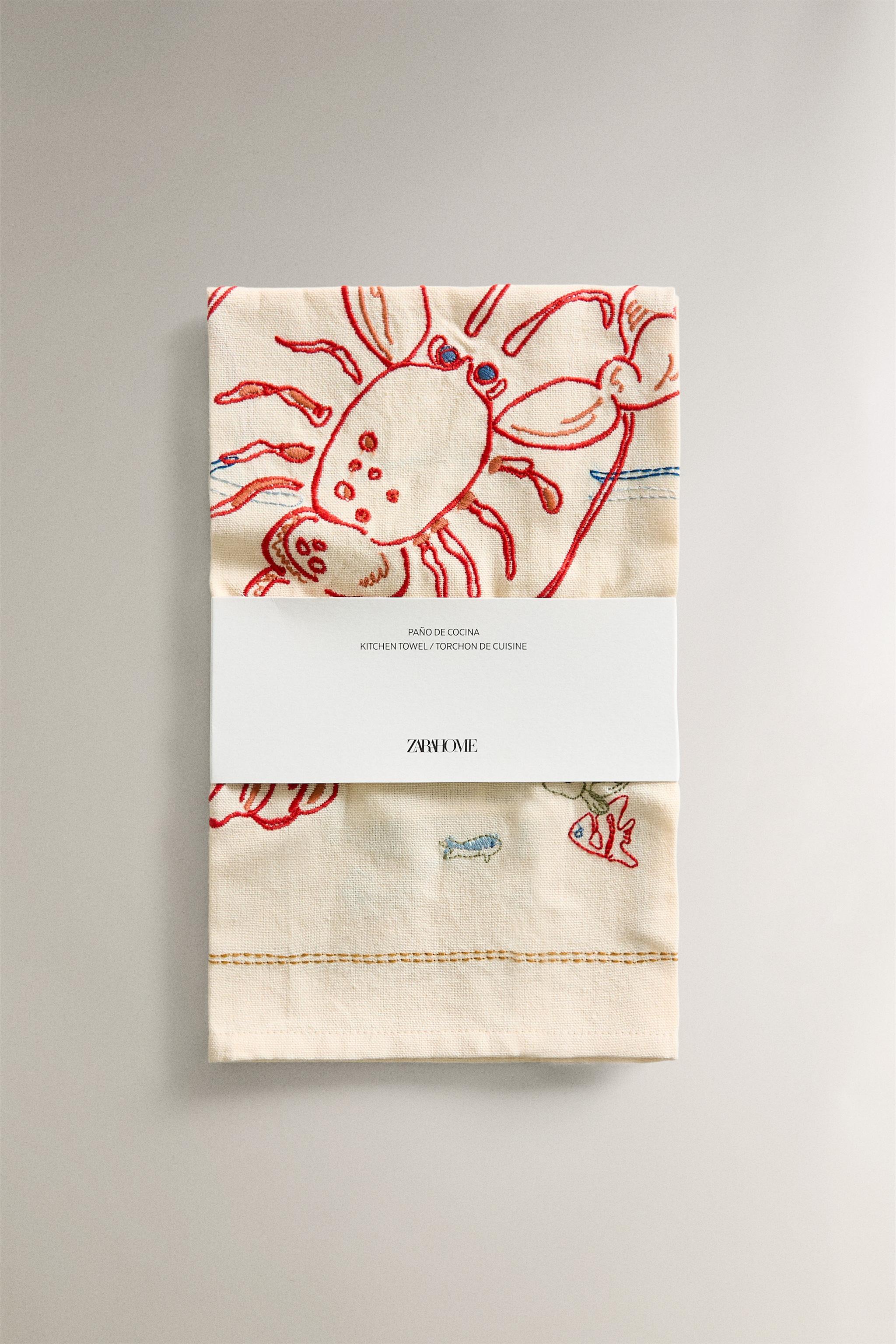 EMBROIDERED HOLIDAY KITCHEN TOWEL